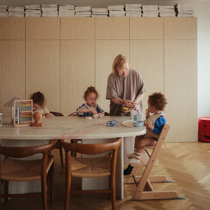 
                  
                    Silicone Baby Bib (Smiley Face)
                  
                