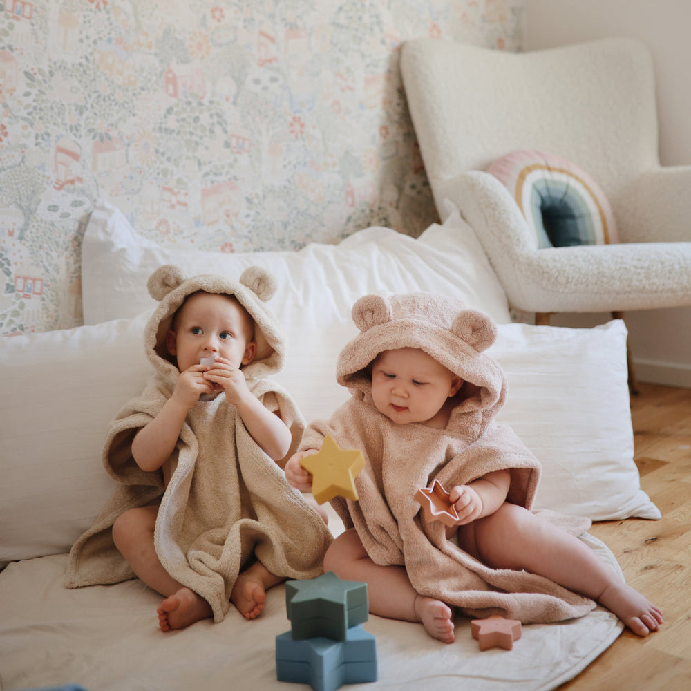 
                  
                    Nesting Stars Toy (Retro)
                  
                