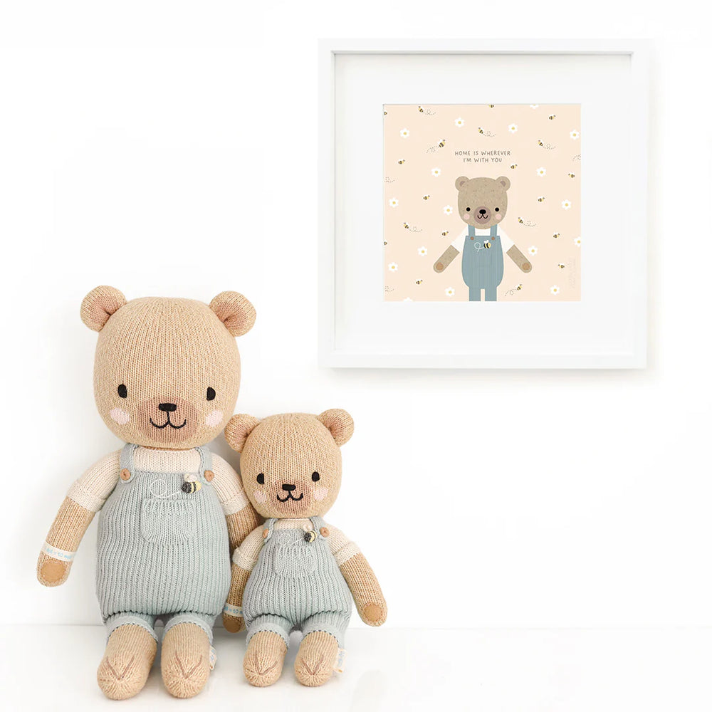 
                  
                    Charlie the honey bear 52cm
                  
                