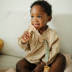 
                  
                    Linen Pacifier Clip 2-Pack (Olive/Shifting Sand)
                  
                