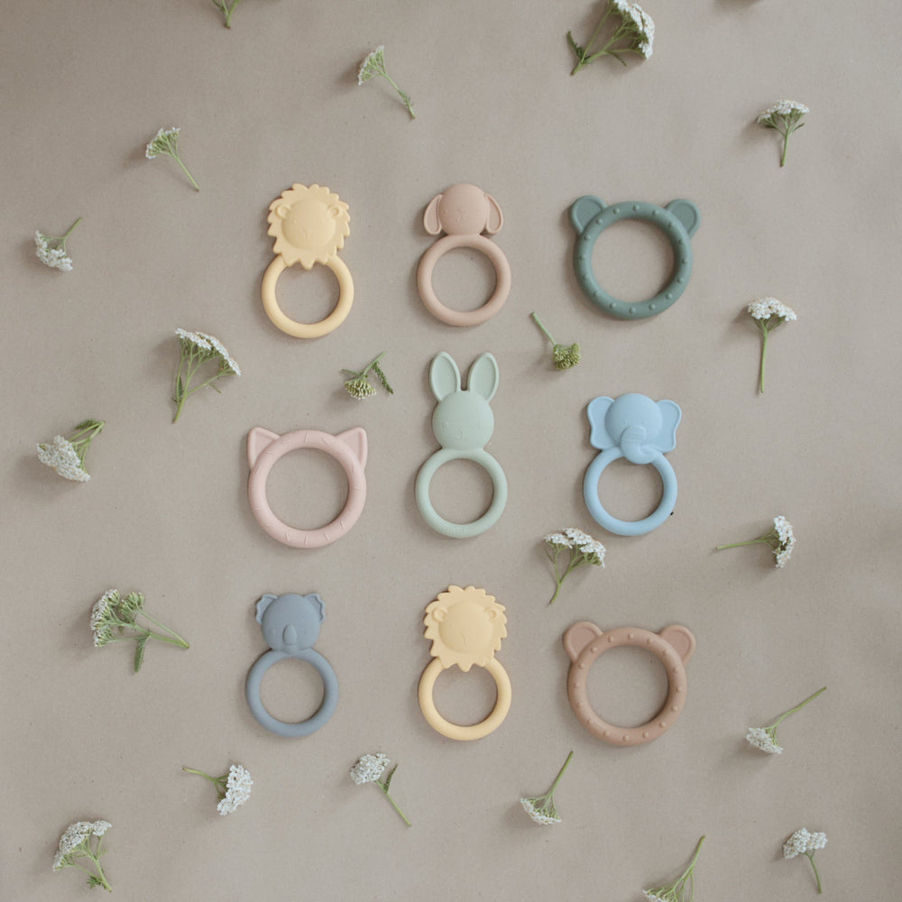 
                  
                    Bear Teether (Natural)
                  
                