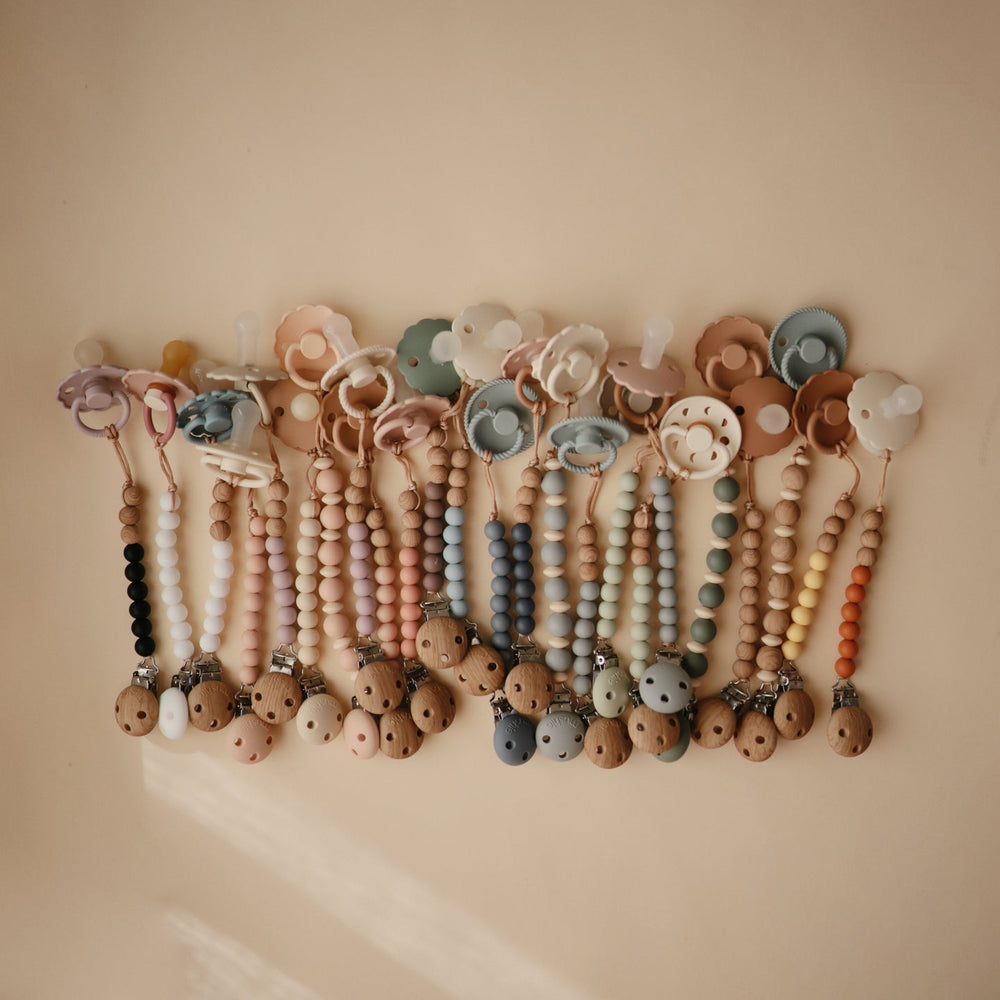 
                  
                    Pacifier Clip | Luna (Blush)
                  
                