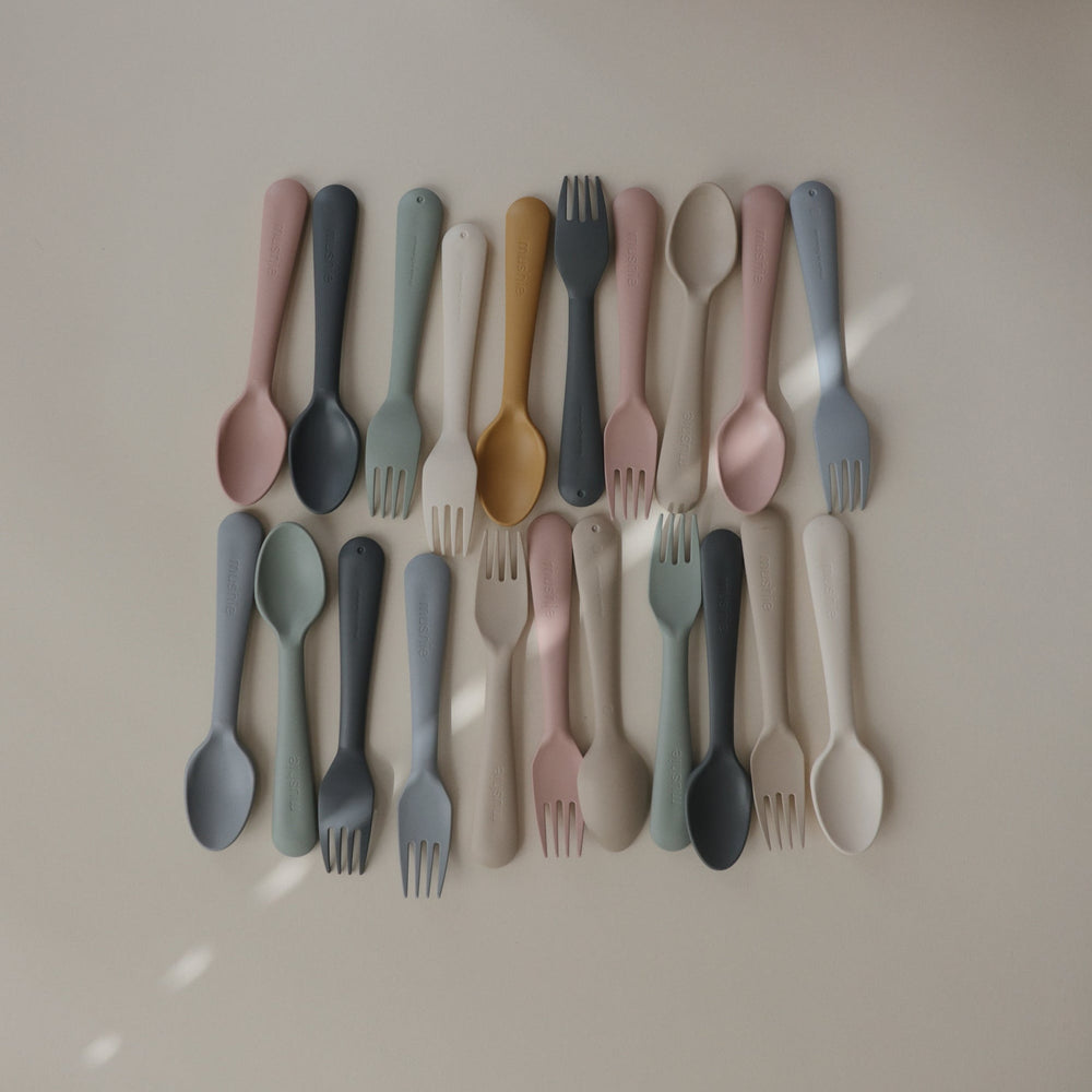 
                  
                    Tenedor y Cuchara (Soft Lilac)
                  
                