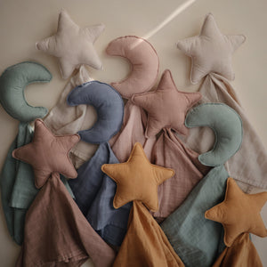 
                  
                    Moon Lovey (Roman Green)
                  
                