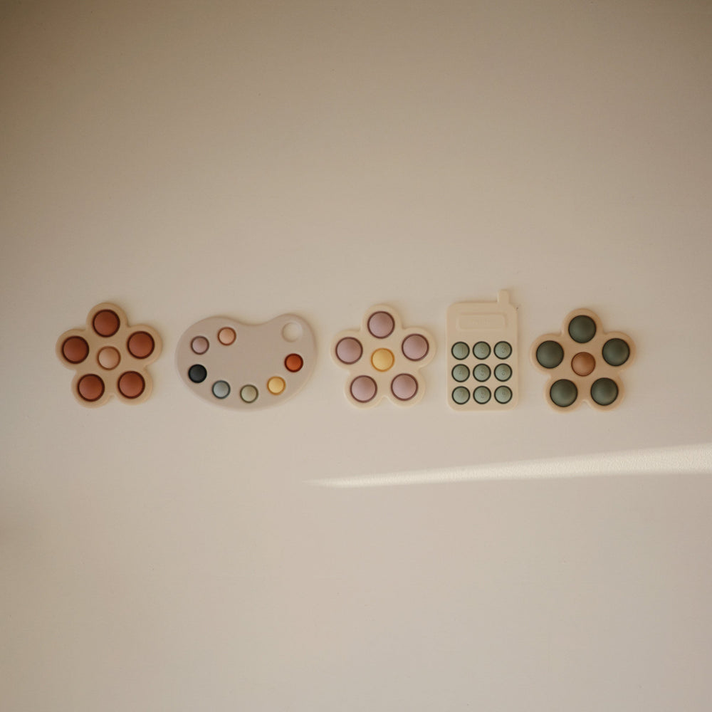 
                  
                    Paint Palette Press Toy
                  
                
