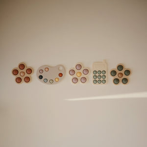 
                  
                    Paint Palette Press Toy
                  
                