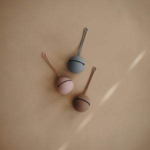 
                  
                    Estuche Chupones (Stone)
                  
                