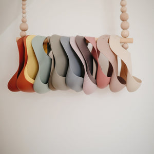 
                  
                    Babero de Silicon (Blush)
                  
                