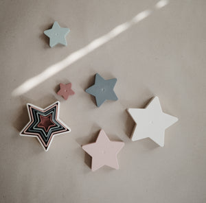 
                  
                    Juguete Estrella de Anidación
                  
                