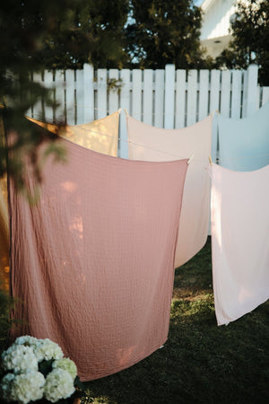 
                  
                    Swaddle de Muselina y Algodón Orgánico (Blush)
                  
                