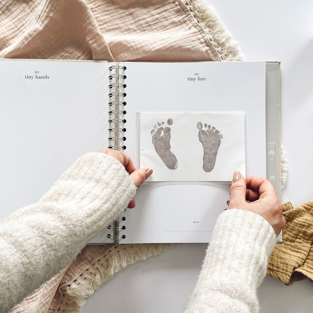 
                  
                    My Baby Book - Baby Memory Book - Safari
                  
                