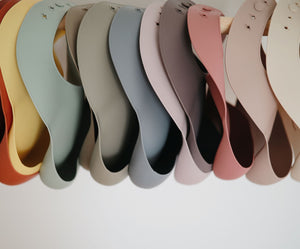 
                  
                    Babero de Silicon (Blush)
                  
                