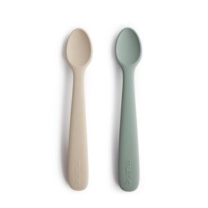 
                  
                    Cucharas de Silicon (Cambridge Blue / Shifting Sand) Set de 2
                  
                