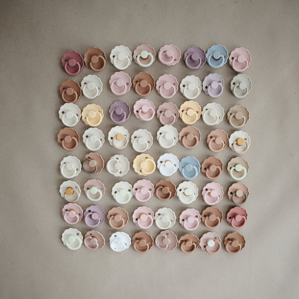 
                  
                    FRIGG Daisy Natural Rubber Pacifier |6-18 Months| (Cappuccino)
                  
                