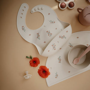 
                  
                    Babero Silicon (Pink Flowers)
                  
                