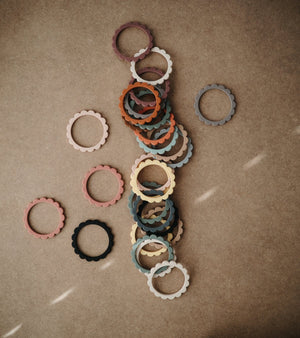 
                  
                    Pulsera de Flores de Dentición (Dried Thyme/Berry/Naturall)
                  
                