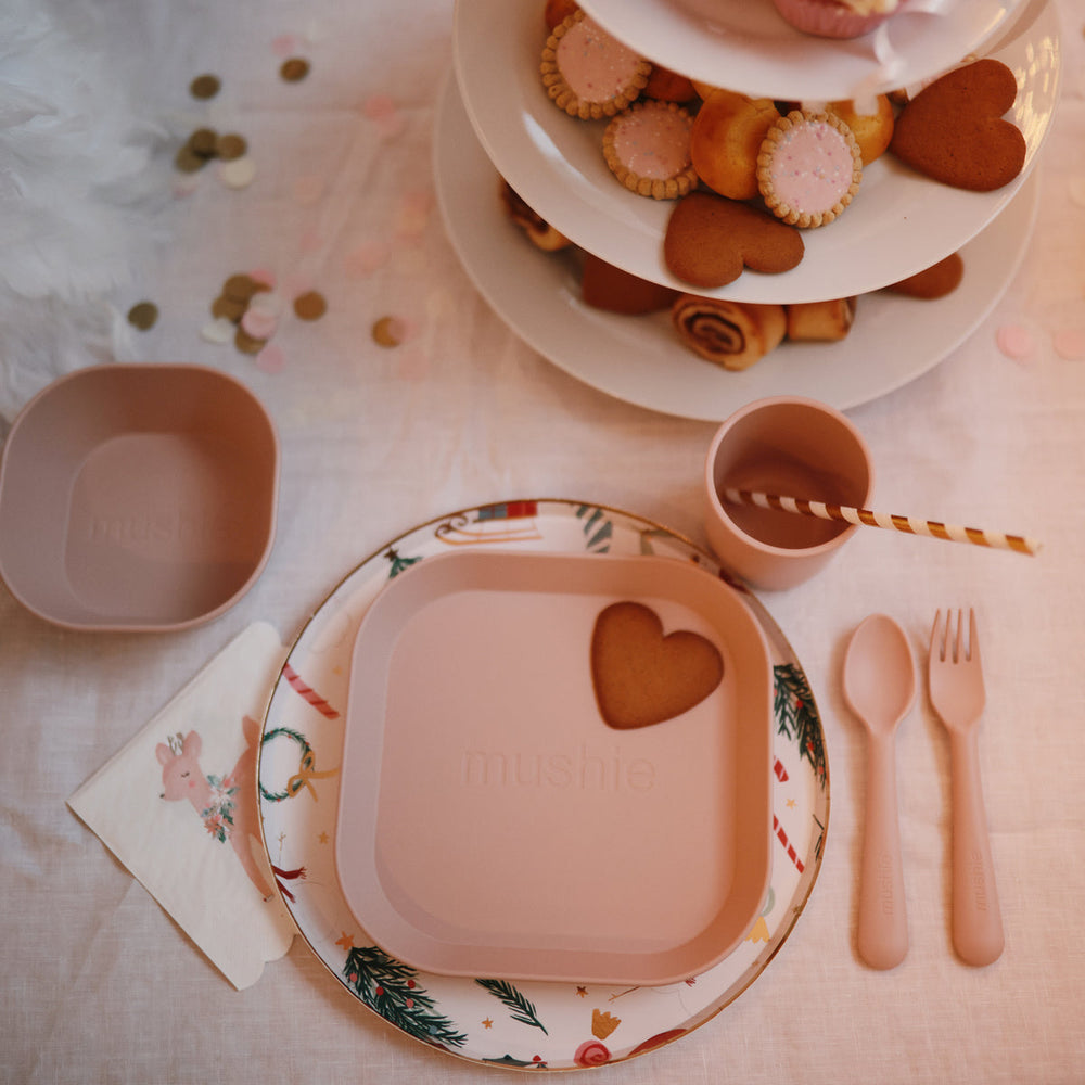 
                  
                    Tenedor y Cuchara (Blush)
                  
                