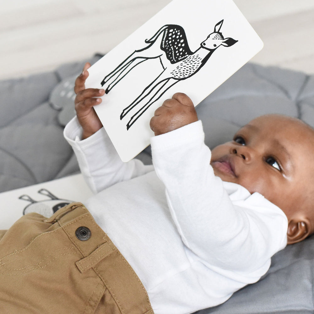
                  
                    Tarjetas de arte para bebé - Colección en blanco y negro
                  
                