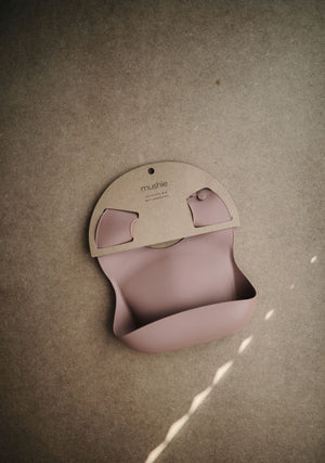 
                  
                    Babero de Silicon (Warm Taupe)
                  
                